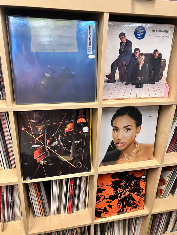 Billie Eilish, Yaya Bey, Bdrmm, The Cranberries, Beta Band, Chastity Belt & 764 Hero, The Pogues, Pre Order Spinal Tap & Vince Guaraldi Trios's Christmas Classics, Shop Window Live